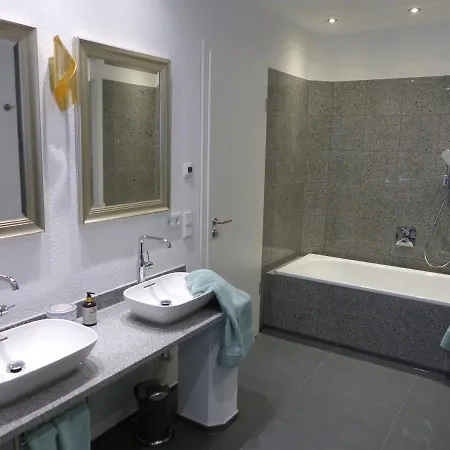 Leon Eg Apartment Binz
