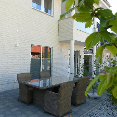 Leon Eg Apartment *